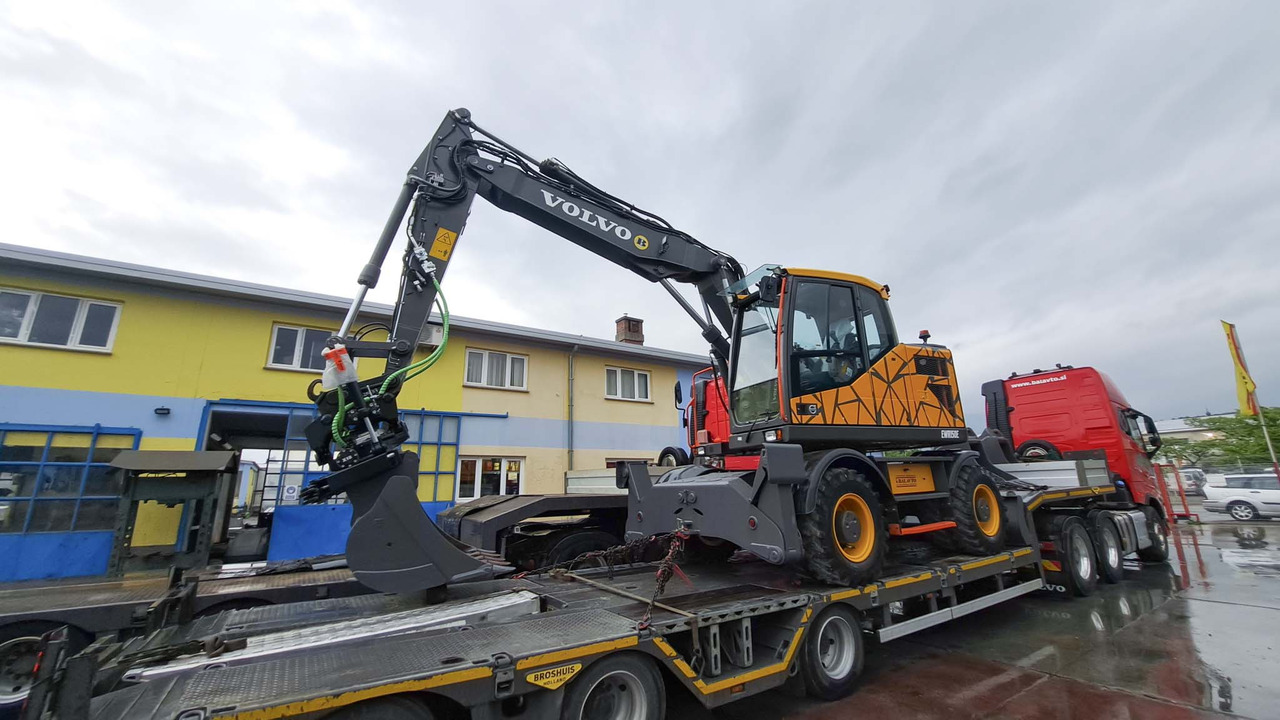 Volvo EWR150E - Escavatore gommato: foto 1 Volvo EWR150E - Escavatore gommato: foto 1