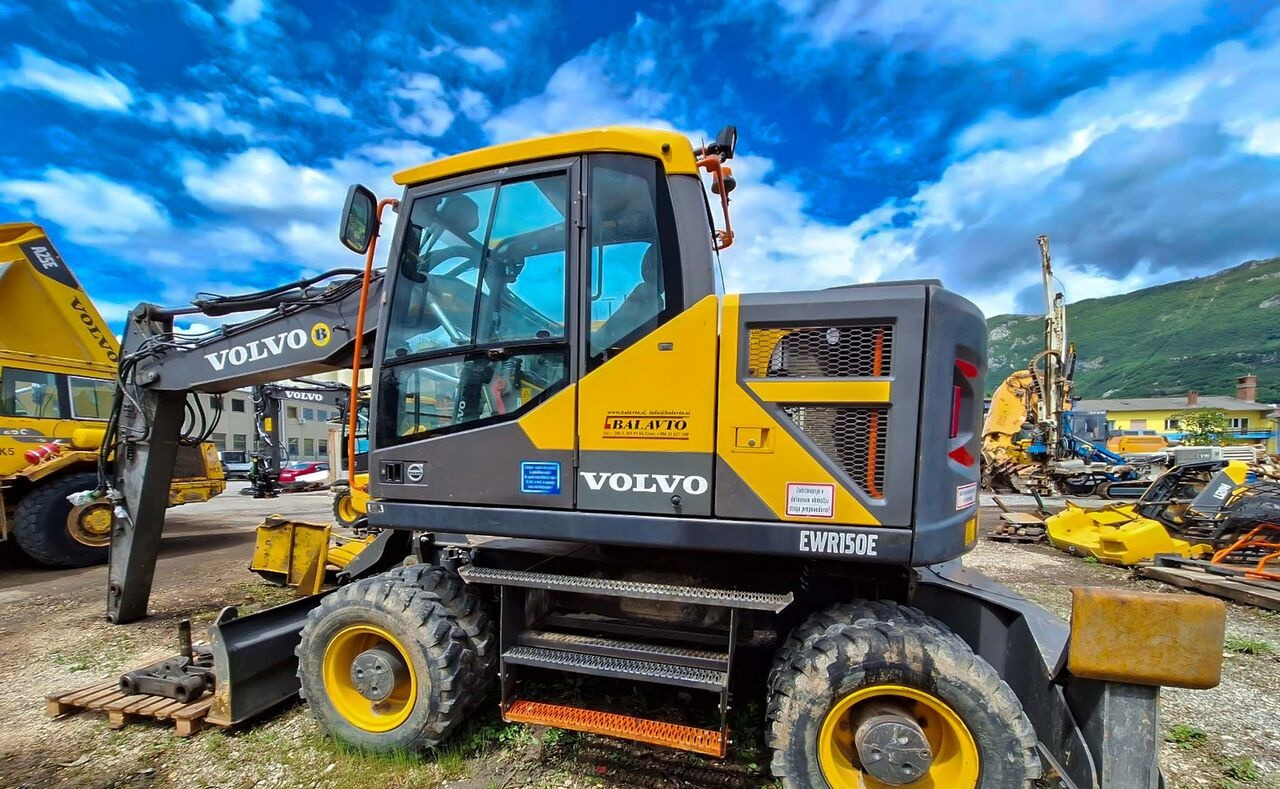 Volvo EWR150E - Escavatore gommato: foto 1 Volvo EWR150E - Escavatore gommato: foto 1