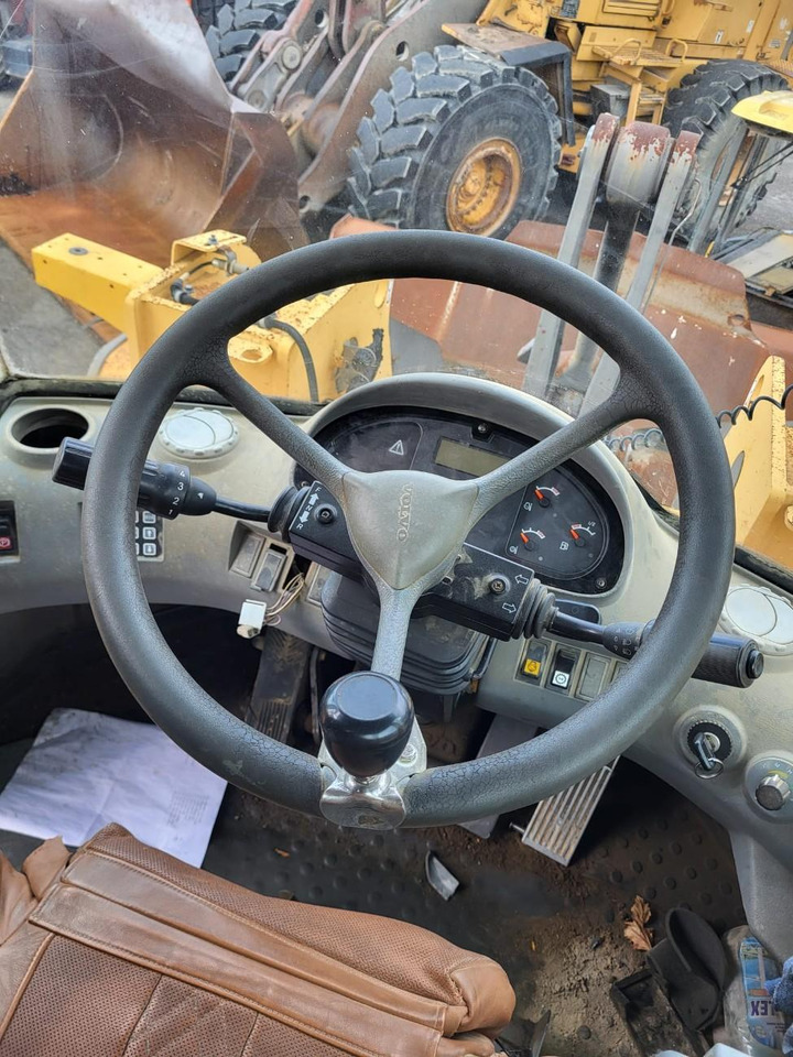 Volvo steering wheel - Volante per Macchina da cantiere: foto 2 Volvo steering wheel - Volante per Macchina da cantiere: foto 2