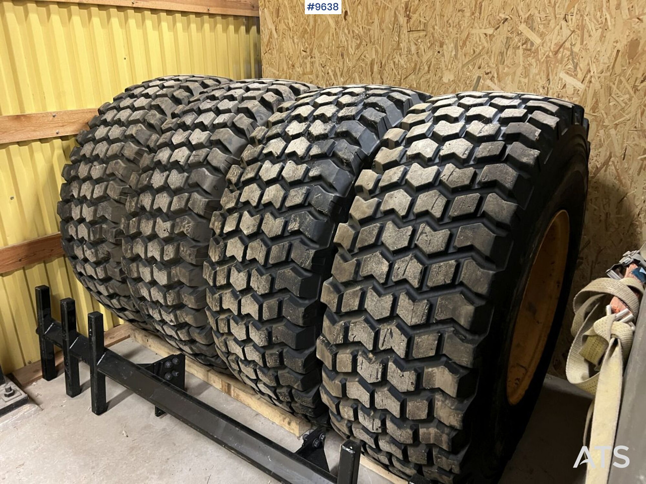 4 Nokian 20.5R25 tires on rims - Ruota completa per Macchina da cantiere: foto 1 4 Nokian 20.5R25 tires on rims - Ruota completa per Macchina da cantiere: foto 1