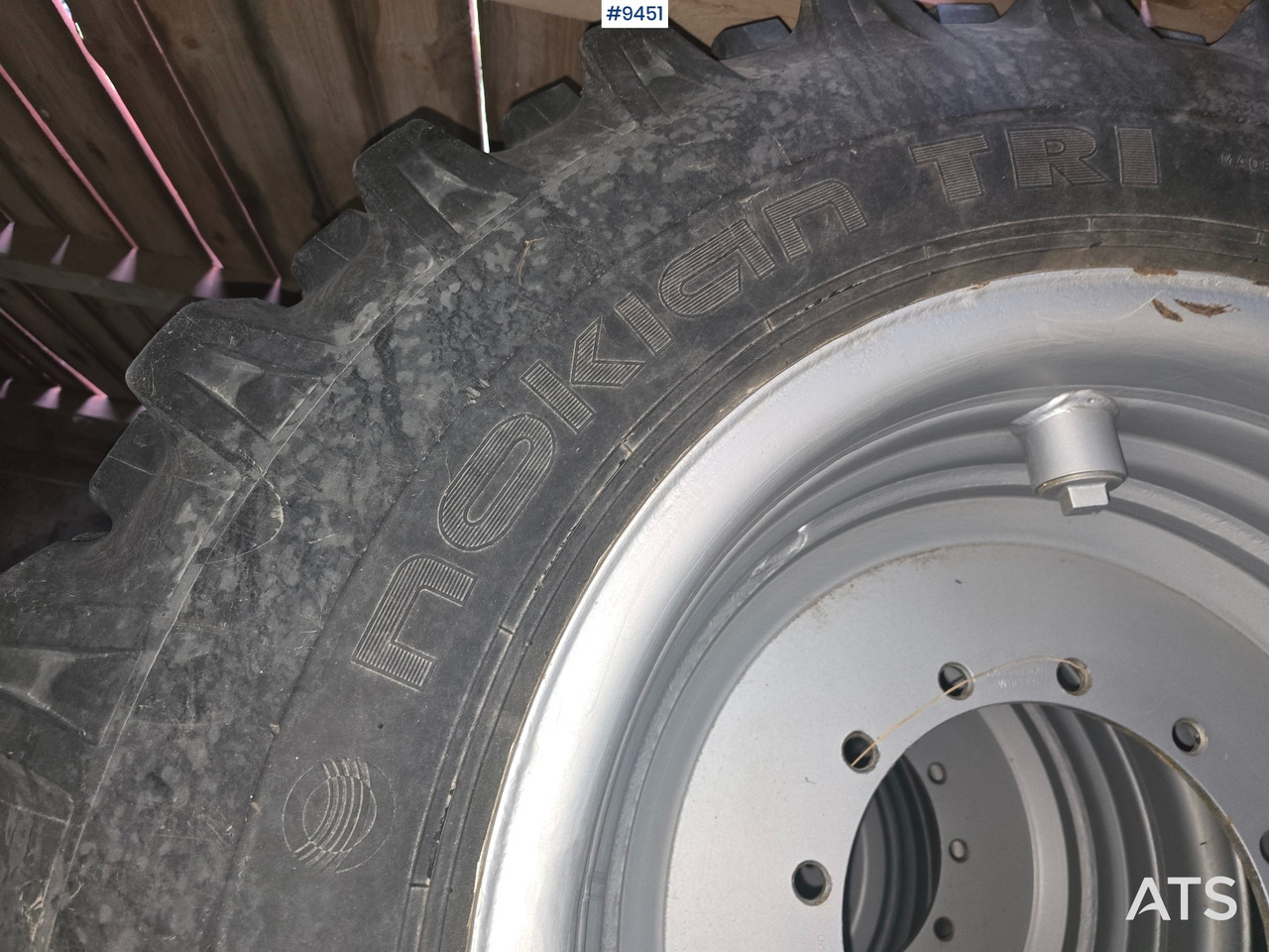 Attrezzatura da costruzione NOKIAN TIRE AND RIM FOR HUDDIG: foto 6