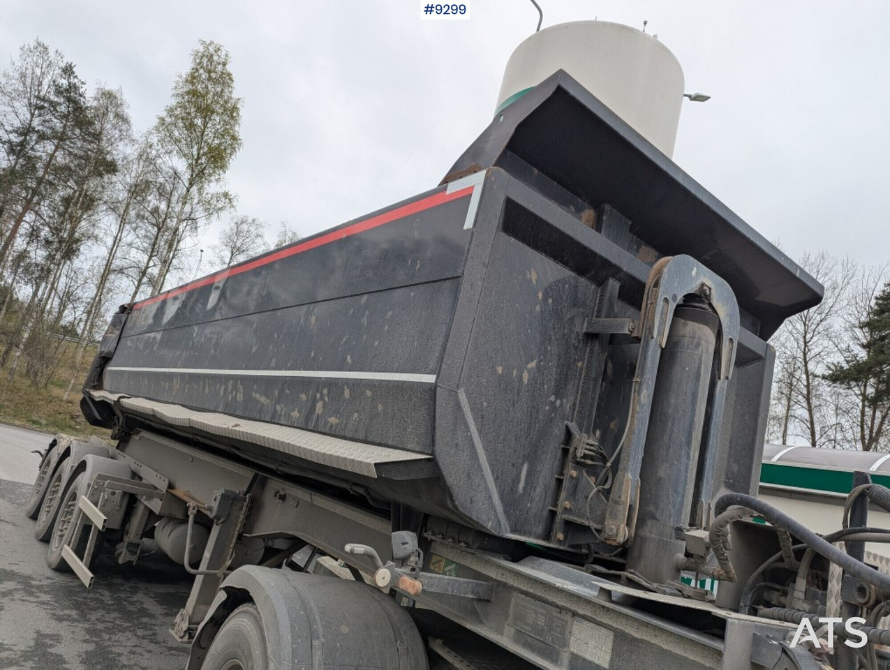 Tractor Unit Mercedes-Benz Arocs 3351 6x4 with tipper trailer - Trattore stradale: foto 5 Tractor Unit Mercedes-Benz Arocs 3351 6x4 with tipper trailer - Trattore stradale: foto 5