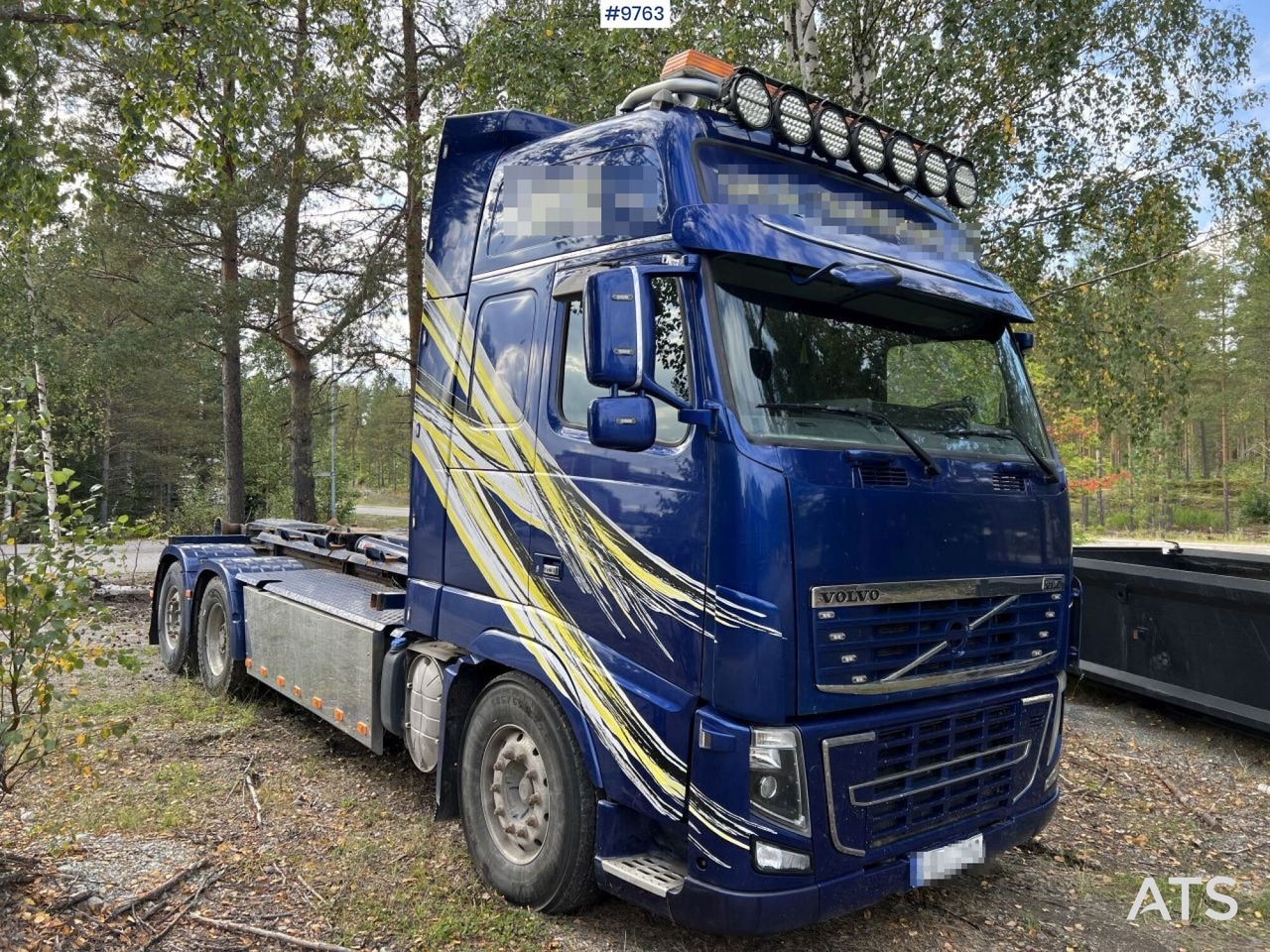 VOLVO FH16-660 6*2 LAXO-Bracket with load changer, woodchip box, and flatbed - Autocarro scarrabile: foto 2 VOLVO FH16-660 6*2 LAXO-Bracket with load changer, woodchip box, and flatbed - Autocarro scarrabile: foto 2