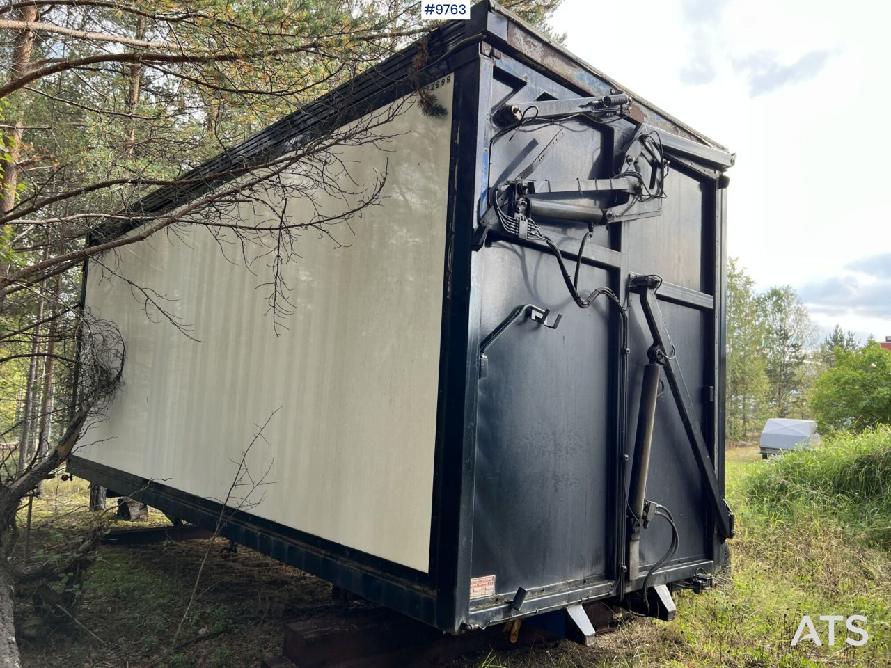 VOLVO FH16-660 6*2 LAXO-Bracket with load changer, woodchip box, and flatbed - Autocarro scarrabile: foto 5 VOLVO FH16-660 6*2 LAXO-Bracket with load changer, woodchip box, and flatbed - Autocarro scarrabile: foto 5