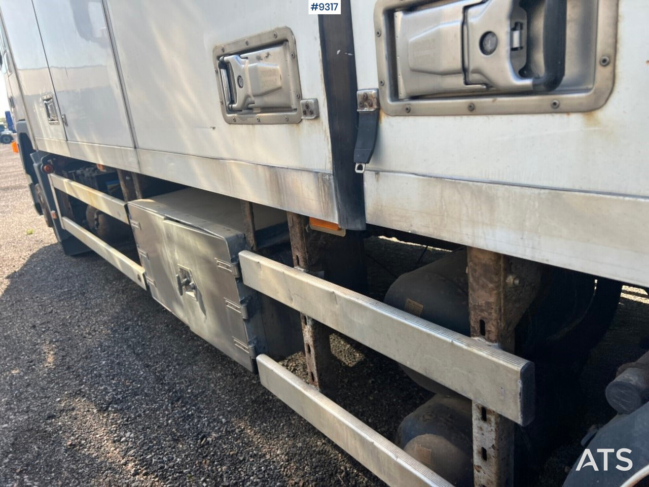 Autocarro furgonato VOLVO FM-340 4X2 Box Truck: foto 16