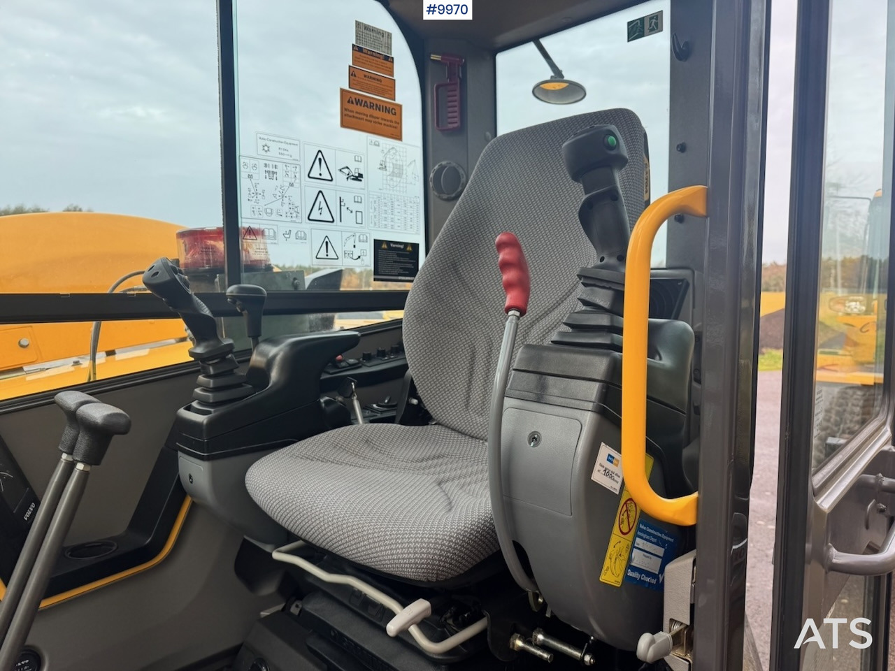 Volvo ECR88D crawler excavator with rotor tilt, 3 buckets, and ripper. 910 hours! - Escavatore cingolato: foto 5 Volvo ECR88D crawler excavator with rotor tilt, 3 buckets, and ripper. 910 hours! - Escavatore cingolato: foto 5