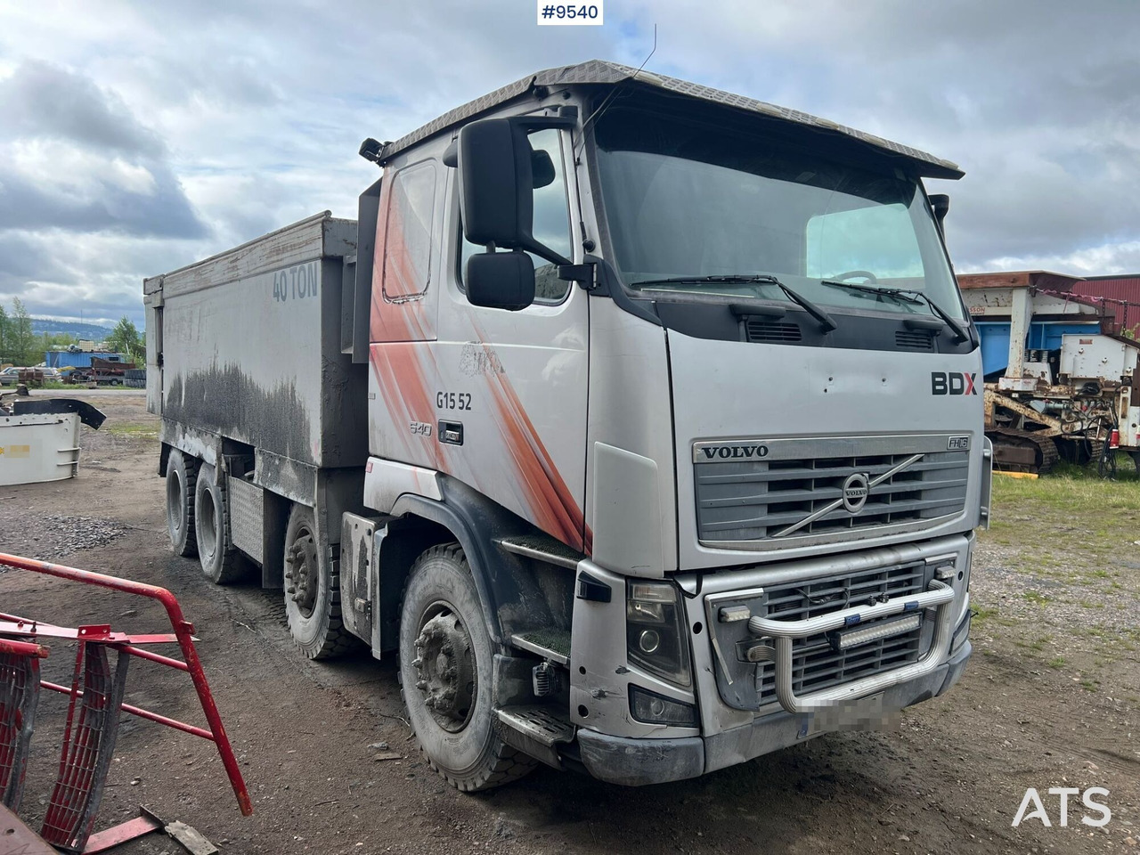 Volvo FH16 8*4 Tipper/Mining truck - Autocarro ribaltabile: foto 2 Volvo FH16 8*4 Tipper/Mining truck - Autocarro ribaltabile: foto 2