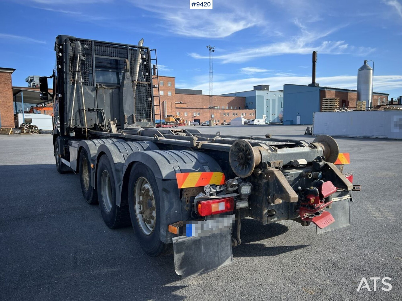 Volvo FH16 8*4 Tridem Hooklift - Autocarro scarrabile: foto 4 Volvo FH16 8*4 Tridem Hooklift - Autocarro scarrabile: foto 4
