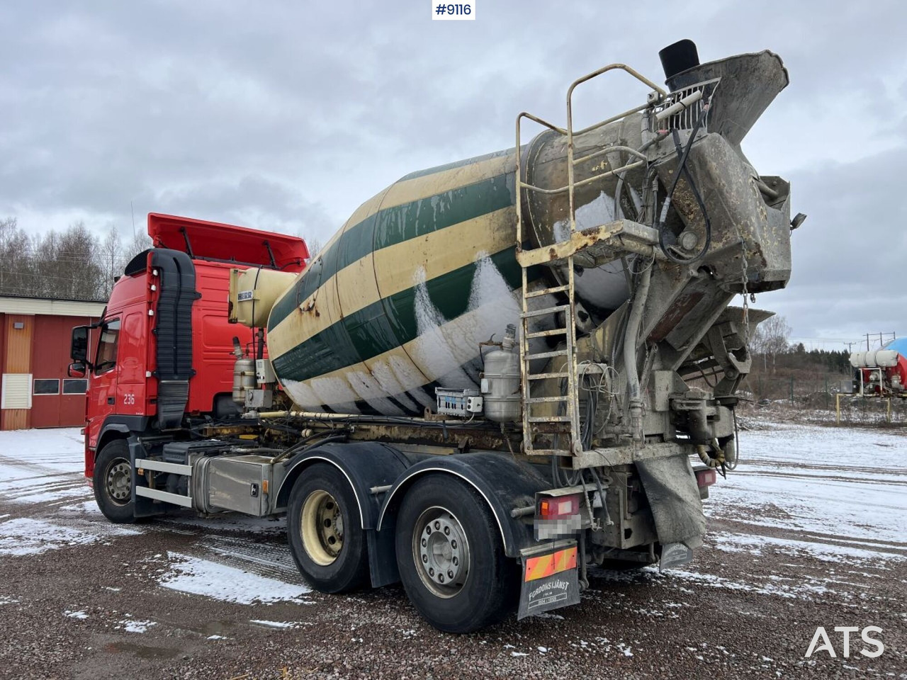 Volvo FM 6X2 Quick lock with concrete rotator (VIDEO) - Autobetoniera: foto 4 Volvo FM 6X2 Quick lock with concrete rotator (VIDEO) - Autobetoniera: foto 4