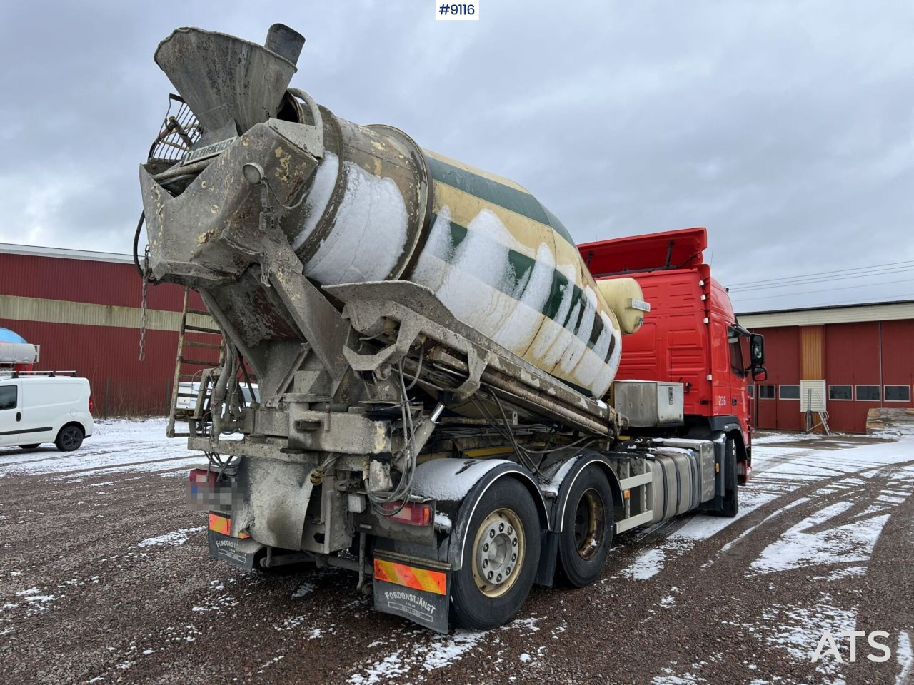 Volvo FM 6X2 Quick lock with concrete rotator (VIDEO) - Autobetoniera: foto 5 Volvo FM 6X2 Quick lock with concrete rotator (VIDEO) - Autobetoniera: foto 5
