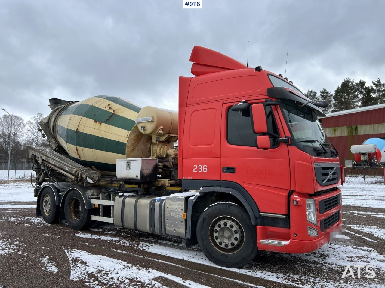 Volvo FM 6X2 Quick lock with concrete rotator (VIDEO) - Autobetoniera: foto 2 Volvo FM 6X2 Quick lock with concrete rotator (VIDEO) - Autobetoniera: foto 2