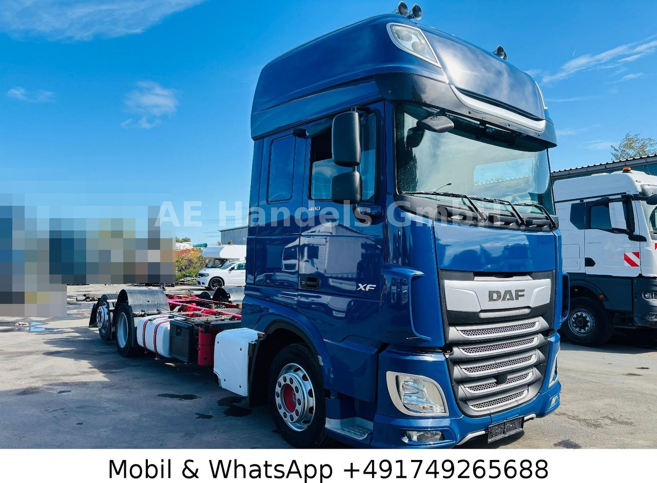 DAF XF 480 SSC LL BDF *Retarder/Lenk+Lift/ACC/2xTank - Autocarro portacontainer/ Caisse interchangeable: foto 1 DAF XF 480 SSC LL BDF *Retarder/Lenk+Lift/ACC/2xTank - Autocarro portacontainer/ Caisse interchangeable: foto 1