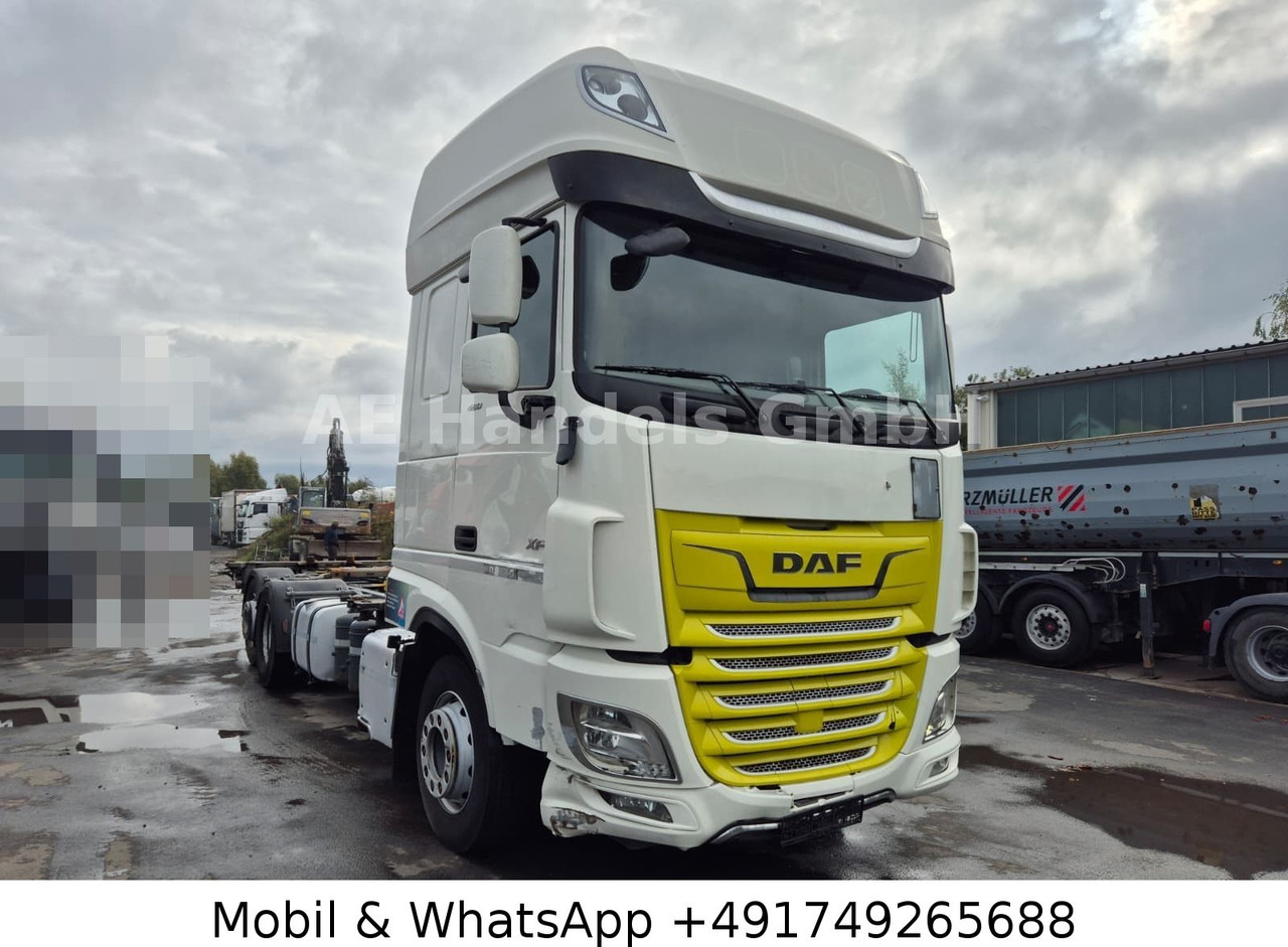 DAF XF480 SSC BDF *Retarder/Lift/ACC/2xTank/AHK/LDW - Autocarro portacontainer/ Caisse interchangeable: foto 1 DAF XF480 SSC BDF *Retarder/Lift/ACC/2xTank/AHK/LDW - Autocarro portacontainer/ Caisse interchangeable: foto 1