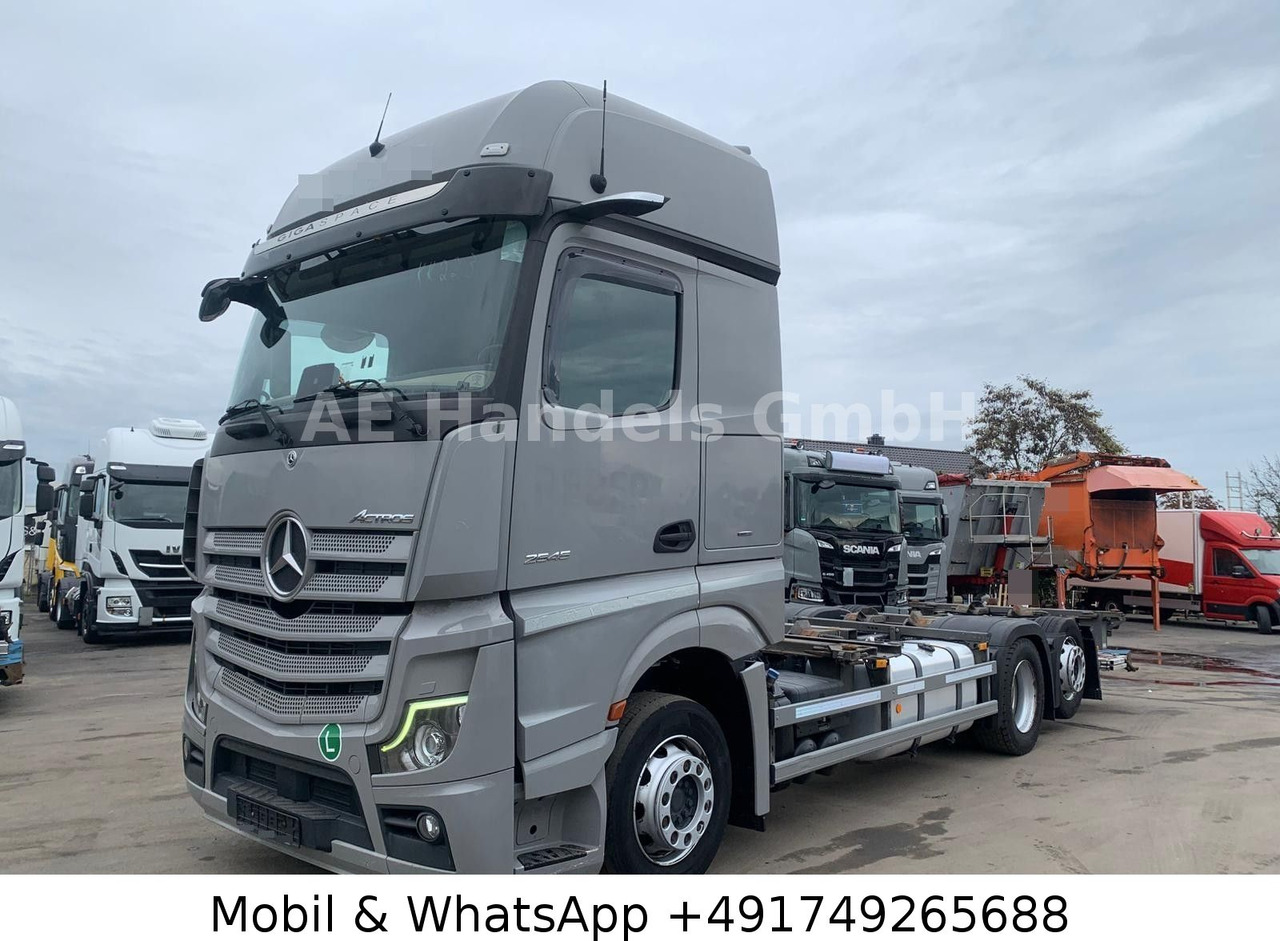 Mercedes-Benz Actros V 2545 BigSpace LL*Retarder/LBW/Lenk+Lift - Autocarro telaio: foto 1 Mercedes-Benz Actros V 2545 BigSpace LL*Retarder/LBW/Lenk+Lift - Autocarro telaio: foto 1