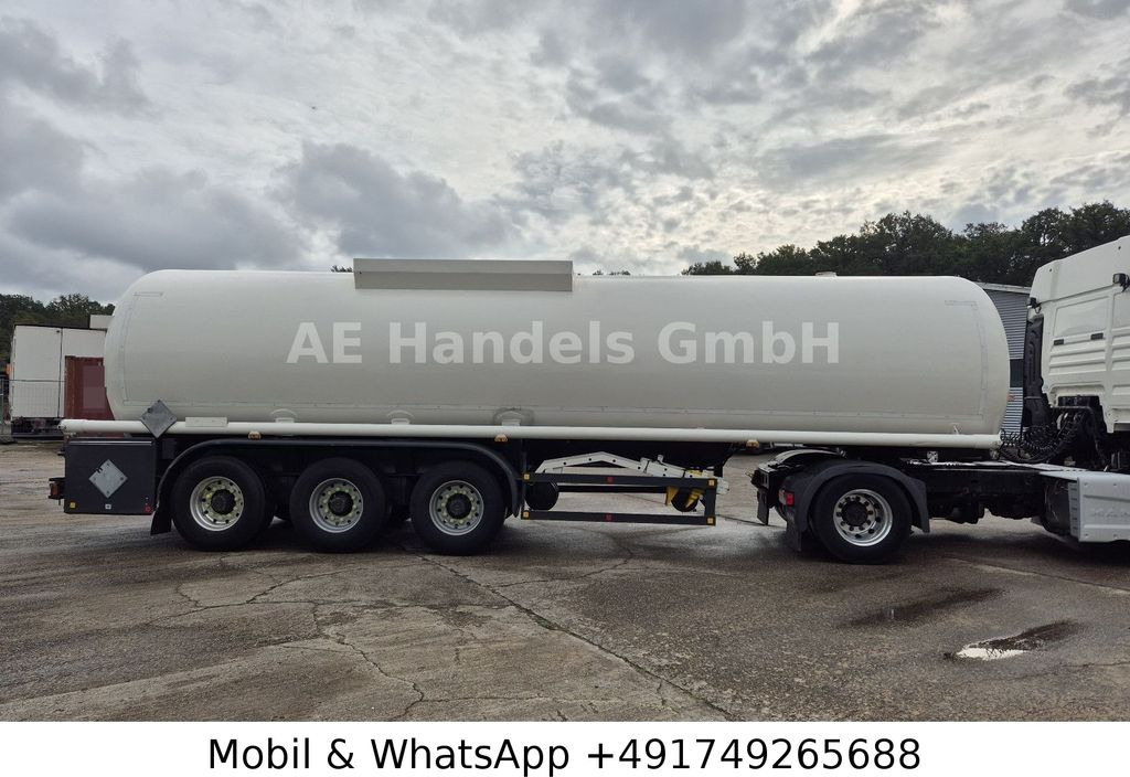 Schrader Z-STA 24-41/1 Chemie *41.000Liter / 1xKammer - Semirimorchio cisterna: foto 2 Schrader Z-STA 24-41/1 Chemie *41.000Liter / 1xKammer - Semirimorchio cisterna: foto 2