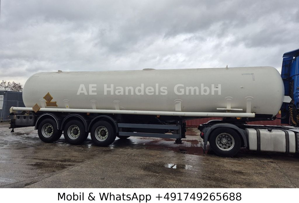 Willig *ADR/40.000Liter/Kerosin/Diesel/Benzin Willig *ADR/40.000Liter/Kerosin/Diesel/Benzin - Semirimorchio cisterna: foto 2 Willig *ADR/40.000Liter/Kerosin/Diesel/Benzin Willig *ADR/40.000Liter/Kerosin/Diesel/Benzin - Semirimorchio cisterna: foto 2
