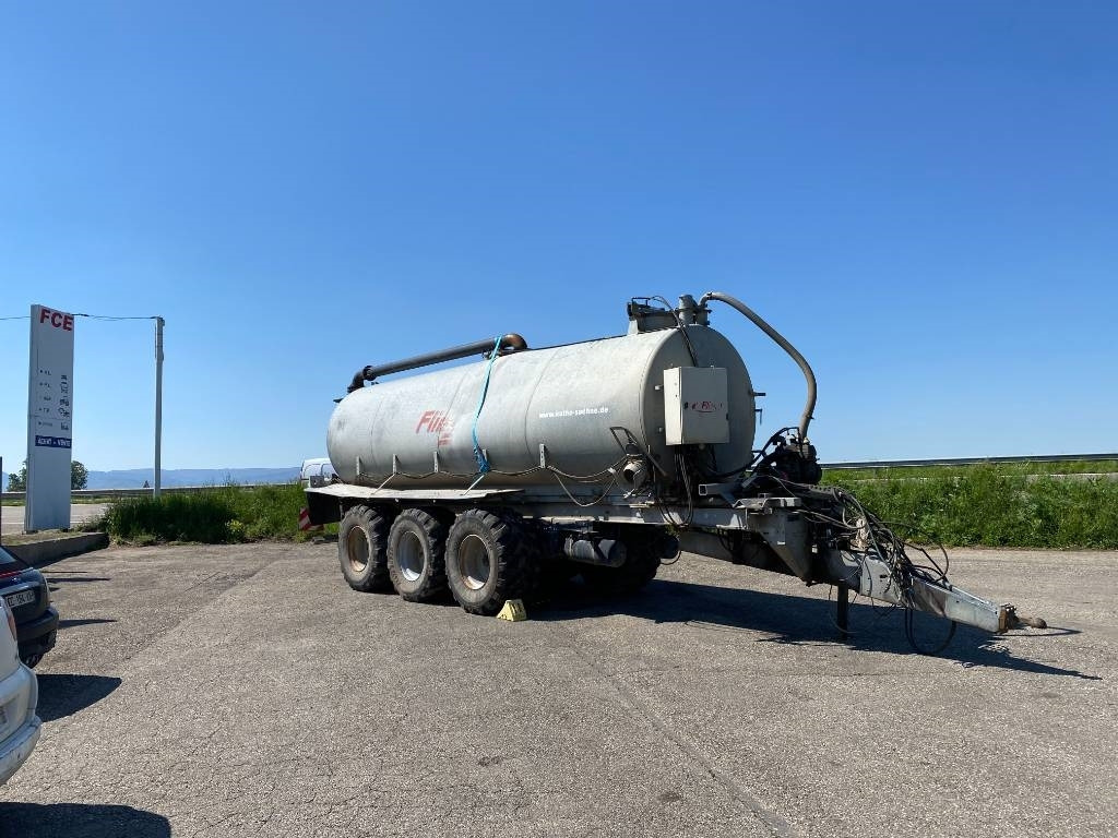 Fliegl WFG10100/Châssis Porteur-Citerne 24000Litres - Rimorchio agricolo: foto 3 Fliegl WFG10100/Châssis Porteur-Citerne 24000Litres - Rimorchio agricolo: foto 3