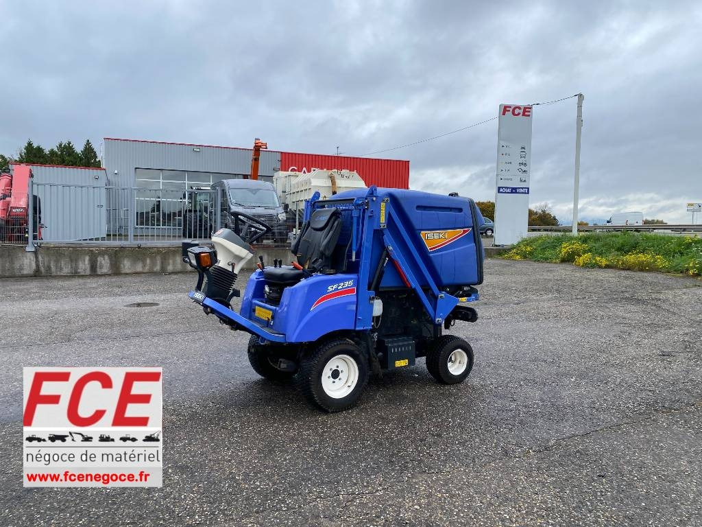 Iseki SF 235F 1er Main endommagée - Falciatrice: foto 1 Iseki SF 235F 1er Main endommagée - Falciatrice: foto 1