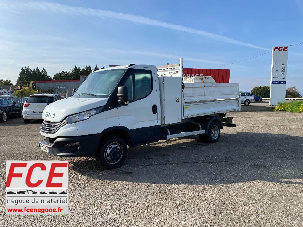 Iveco DAILY 35-180/35C18 3.0-180 M/Jet endommagé - Furgone con cassone fisso: foto 1 Iveco DAILY 35-180/35C18 3.0-180 M/Jet endommagé - Furgone con cassone fisso: foto 1