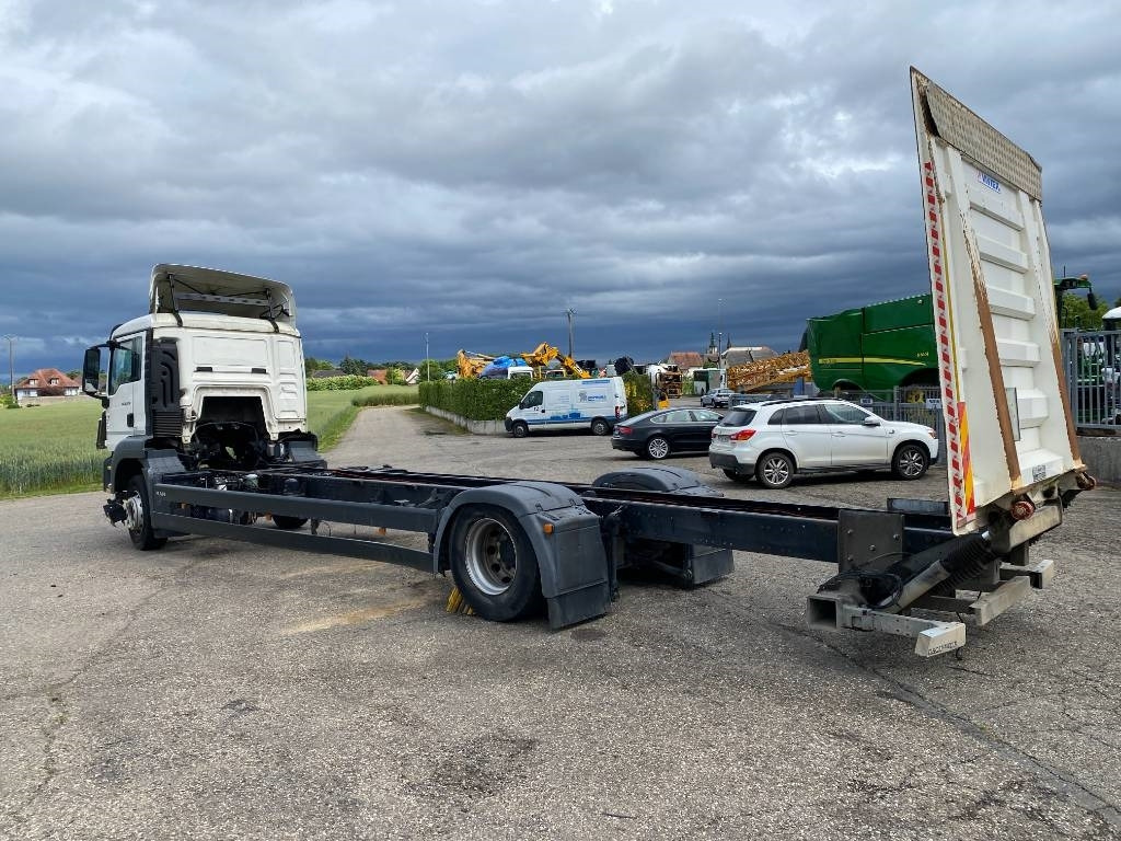Autocarro telaio MAN TGS 18.320 *VENDU SANS MOTEUR NI BOITE DE VITESSE*: foto 6