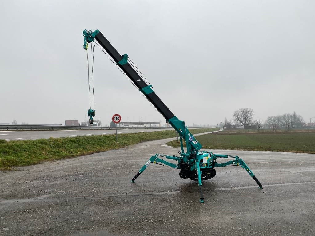 Maeda MC 174 CRM 1er Main Origine Française endommagée - Gru cingolata: foto 4 Maeda MC 174 CRM 1er Main Origine Française endommagée - Gru cingolata: foto 4