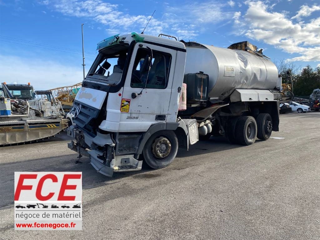 Mercedes-Benz ACTROS Mp2 2536/6x2 BVM -ACMAR CRAON Z12341 - Camion cisterna: foto 1 Mercedes-Benz ACTROS Mp2 2536/6x2 BVM -ACMAR CRAON Z12341 - Camion cisterna: foto 1