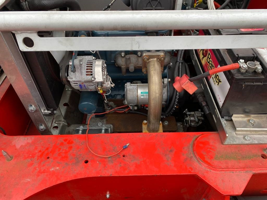 Piattaforma aerea Teupen LEO35T/PLUS a réparer: foto 25