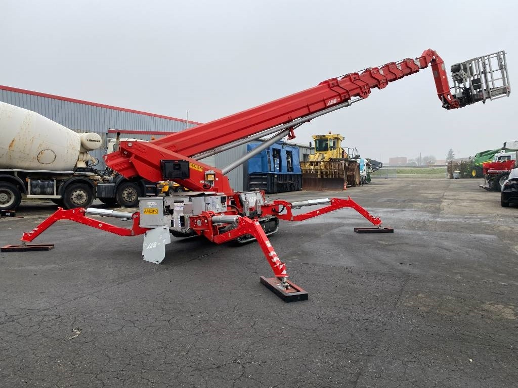 Piattaforma aerea Teupen LEO35T/PLUS a réparer: foto 9