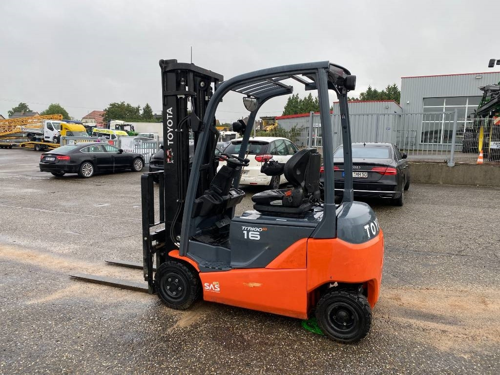 Toyota TRAIGO 48/16-8FBMK16T endommagé - Carrello elevatore elettrico: foto 5 Toyota TRAIGO 48/16-8FBMK16T endommagé - Carrello elevatore elettrico: foto 5