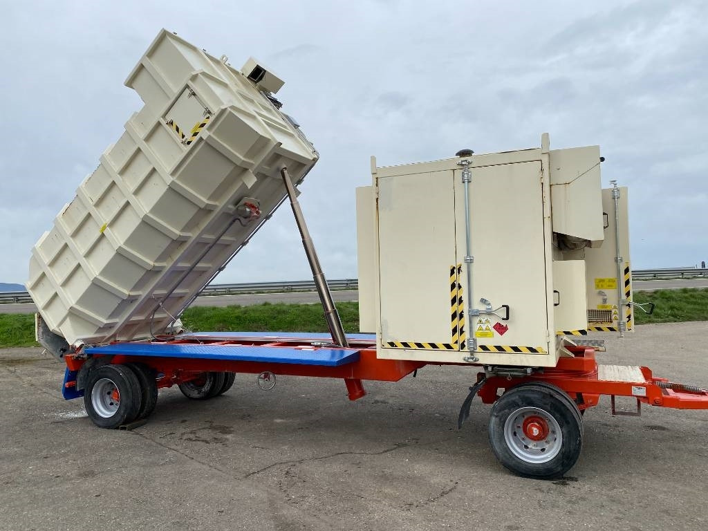 UNIVAC ASPIRATEUR MOBILE UNIVAC SC90DAV9AR-C - Autospurgo: foto 4 UNIVAC ASPIRATEUR MOBILE UNIVAC SC90DAV9AR-C - Autospurgo: foto 4