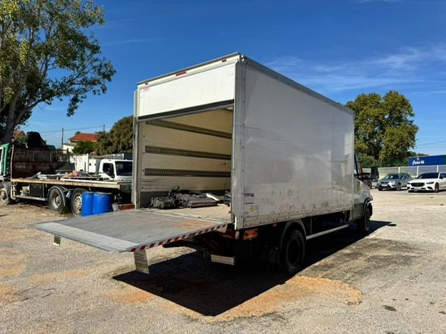 Iveco 70C180 CAISSE HAYON - Furgone box: foto 5 Iveco 70C180 CAISSE HAYON - Furgone box: foto 5