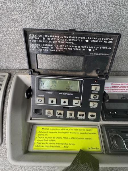 Iveco STRALIS 360 EEV FRIGO HAYON CARRIER - Autocarro frigorifero: foto 5 Iveco STRALIS 360 EEV FRIGO HAYON CARRIER - Autocarro frigorifero: foto 5