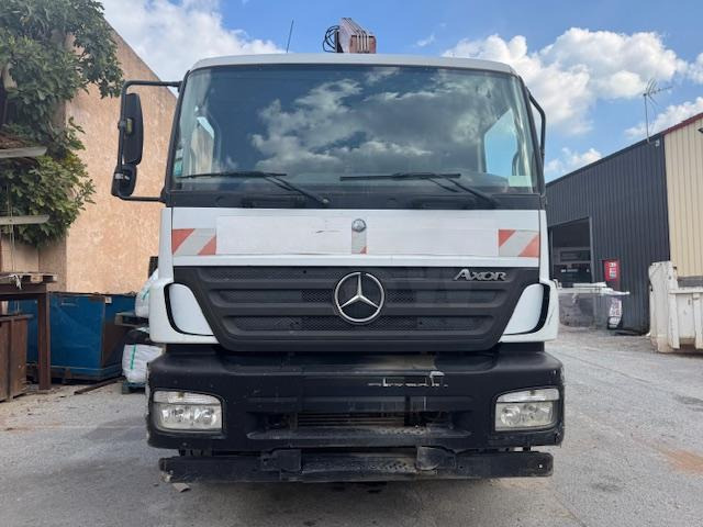 Mercedes AXOR 1828 BENNE GRUE FASSI - Autocarro ribaltabile, Camion con gru: foto 2 Mercedes AXOR 1828 BENNE GRUE FASSI - Autocarro ribaltabile, Camion con gru: foto 2
