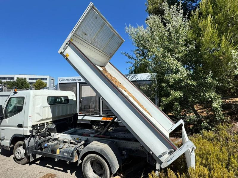 Mitsubishi Fuso FUSO CANTER 35C13 BENNE - Furgone ribaltabile: foto 2 Mitsubishi Fuso FUSO CANTER 35C13 BENNE - Furgone ribaltabile: foto 2