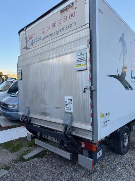 Renault MASTER DCI 145 CAISSE HAYON - Furgone box: foto 4 Renault MASTER DCI 145 CAISSE HAYON - Furgone box: foto 4