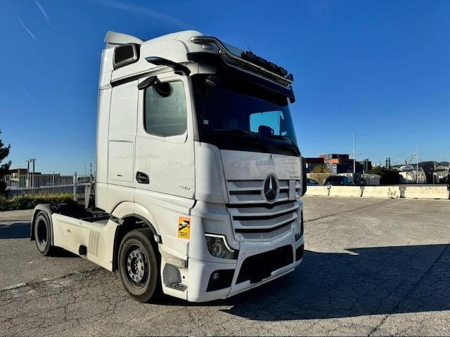 Mercedes ACTROS 1851 - Trattore stradale: foto 4 Mercedes ACTROS 1851 - Trattore stradale: foto 4