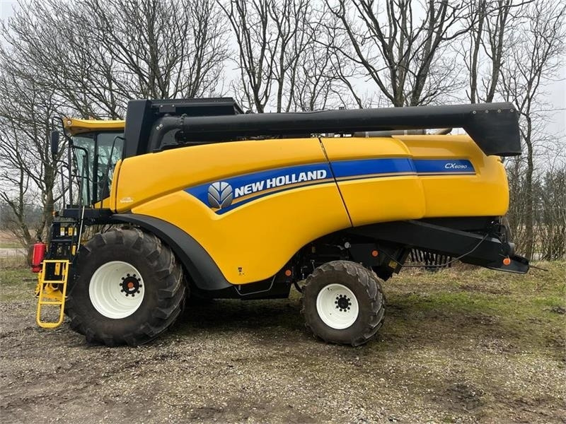 New Holland CX 6090 4wd - Mietitrebbia: foto 2 New Holland CX 6090 4wd - Mietitrebbia: foto 2