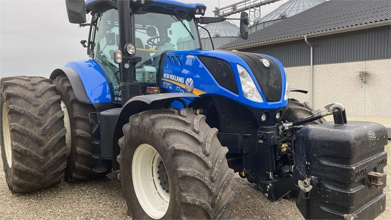 New Holland T7.270 AutoCommand T7.270 - Trattore: foto 1 New Holland T7.270 AutoCommand T7.270 - Trattore: foto 1