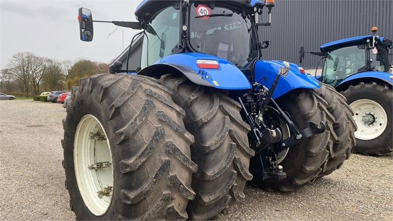 New Holland T7.270 AutoCommand T7.270 - Trattore: foto 5 New Holland T7.270 AutoCommand T7.270 - Trattore: foto 5