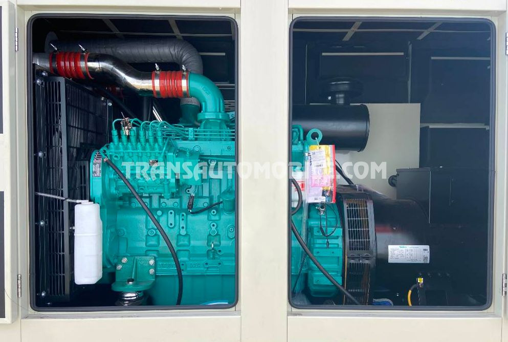 Cummins 220 KVA 34.0L DIESEL - EXPORT OUT EU - Gruppo elettrogeno: foto 2 Cummins 220 KVA 34.0L DIESEL - EXPORT OUT EU - Gruppo elettrogeno: foto 2