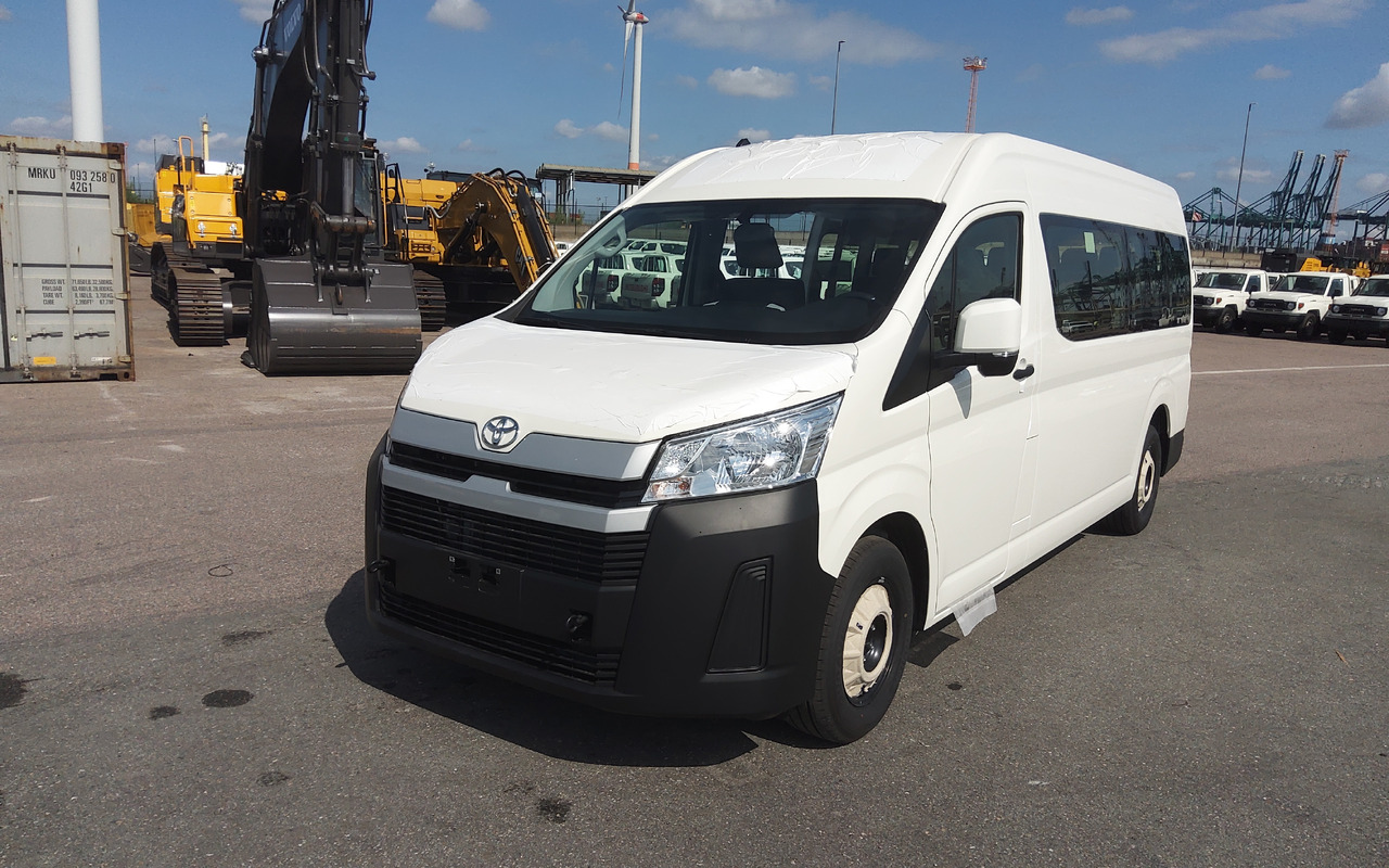 Toyota Hiace HIGH ROOF / TOIT HAUT 3.5L Petrol Manual - Minibus, Pulmino: foto 1 Toyota Hiace HIGH ROOF / TOIT HAUT 3.5L Petrol Manual - Minibus, Pulmino: foto 1