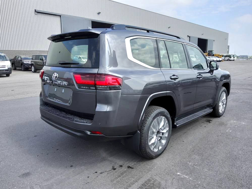 Toyota Land Cruiser 300 V6 VXR ZX 7 SEATERS / PLACES 3.5L Petrol Automatic AEOB - Autovettura: foto 5 Toyota Land Cruiser 300 V6 VXR ZX 7 SEATERS / PLACES 3.5L Petrol Automatic AEOB - Autovettura: foto 5