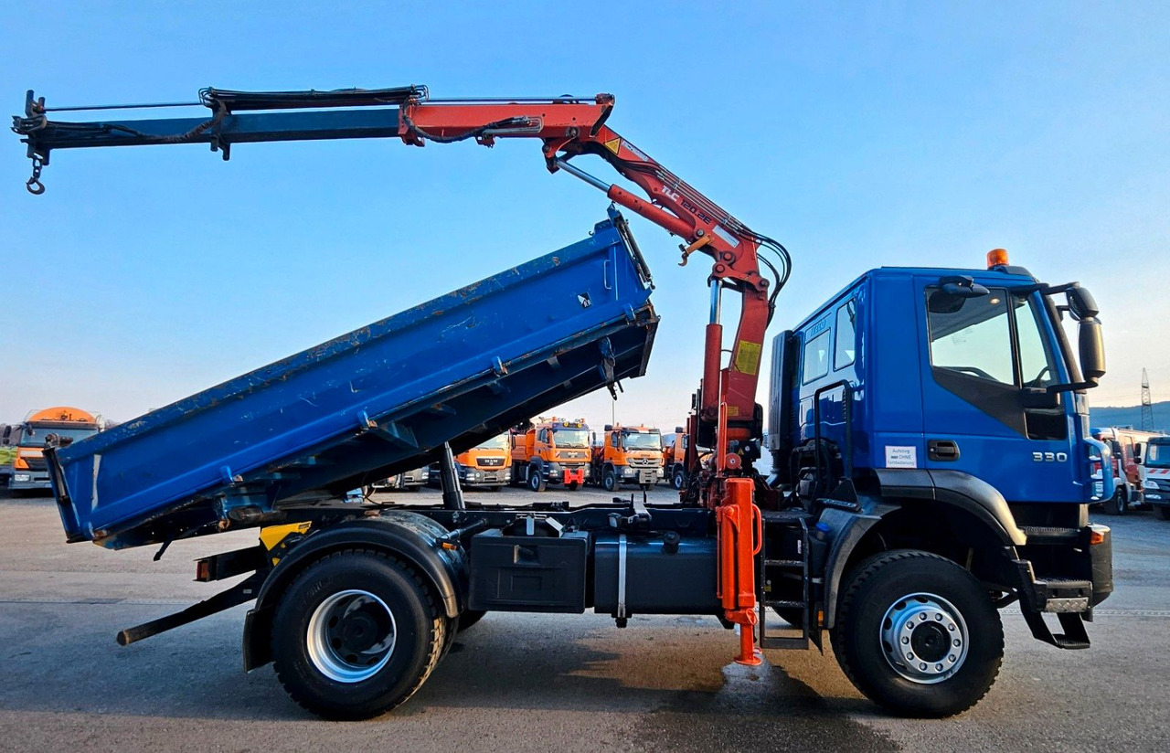 Iveco Trakker 190T33 4x4 Euro5 Kran Atlas 120.2E Funk - Autocarro ribaltabile, Camion con gru: foto 2 Iveco Trakker 190T33 4x4 Euro5 Kran Atlas 120.2E Funk - Autocarro ribaltabile, Camion con gru: foto 2
