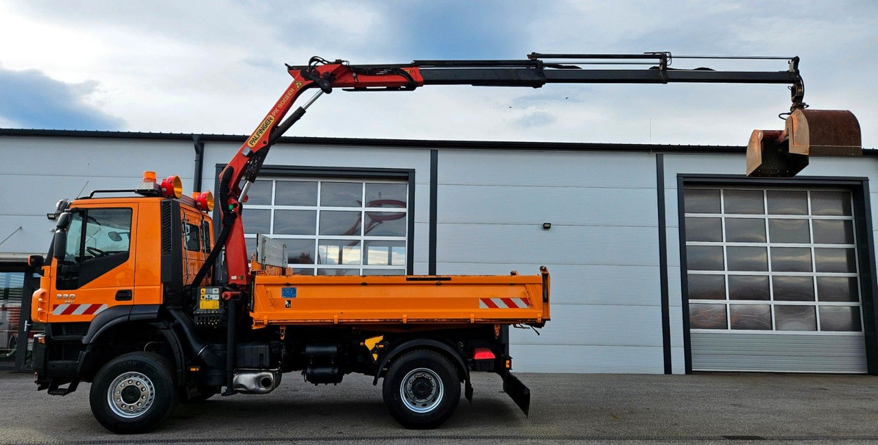 Iveco Trakker 190T33 4x4 Euro5 Kran Palfinger Funk - Autocarro ribaltabile, Camion con gru: foto 2 Iveco Trakker 190T33 4x4 Euro5 Kran Palfinger Funk - Autocarro ribaltabile, Camion con gru: foto 2