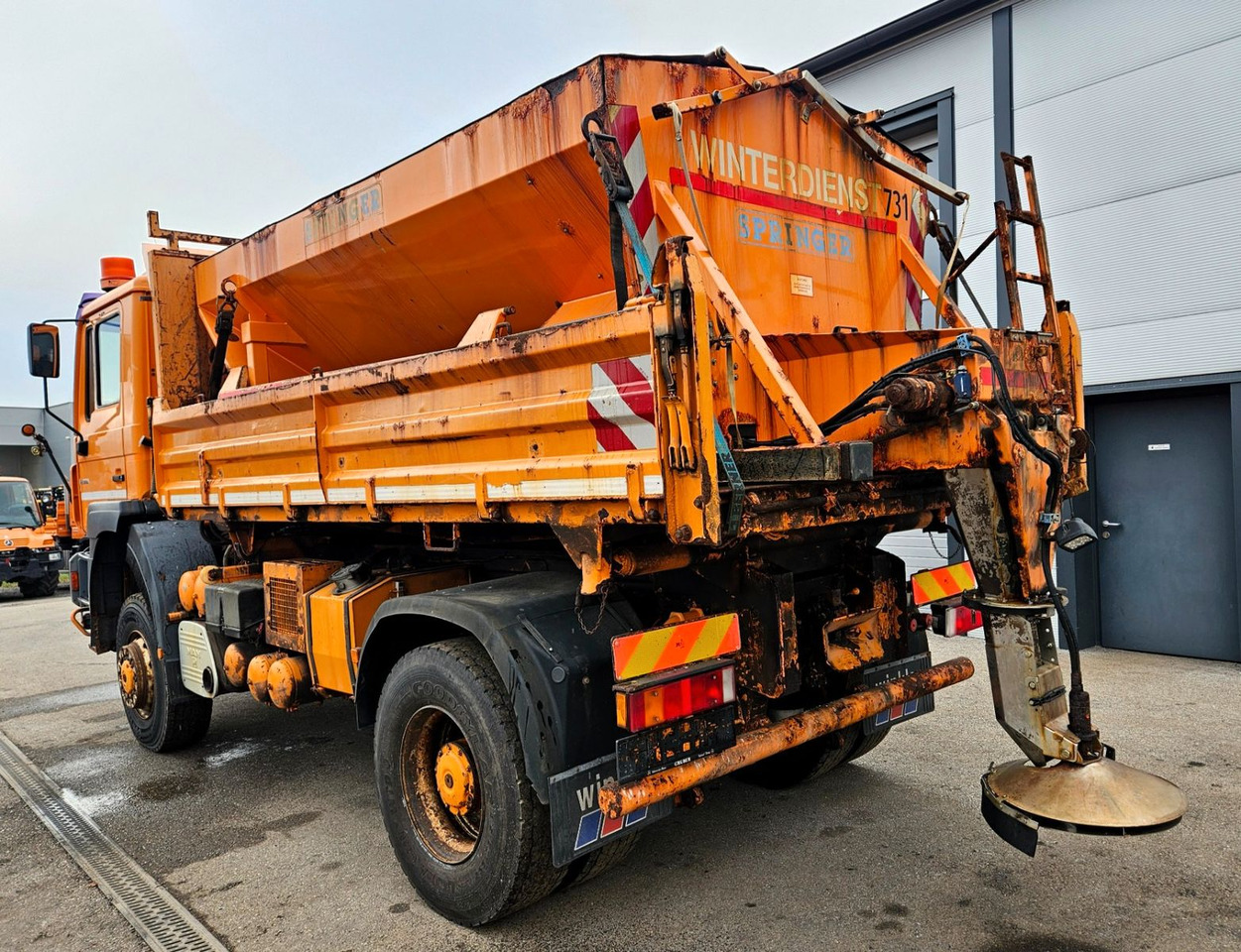 MAN FE 19.310 4x4 BL Winterdienst Band Streuer - Autocarro ribaltabile: foto 3 MAN FE 19.310 4x4 BL Winterdienst Band Streuer - Autocarro ribaltabile: foto 3