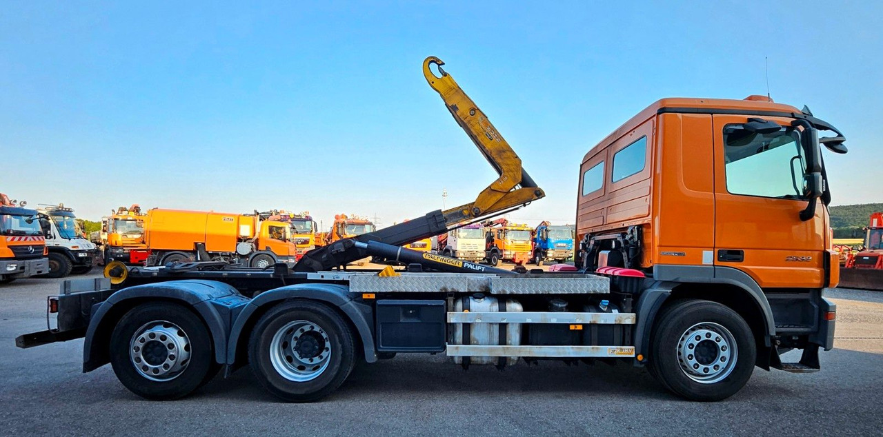 Mercedes-Benz Actros 2532 6x2 MP3 Euro5 - Autocarro scarrabile: foto 5 Mercedes-Benz Actros 2532 6x2 MP3 Euro5 - Autocarro scarrabile: foto 5
