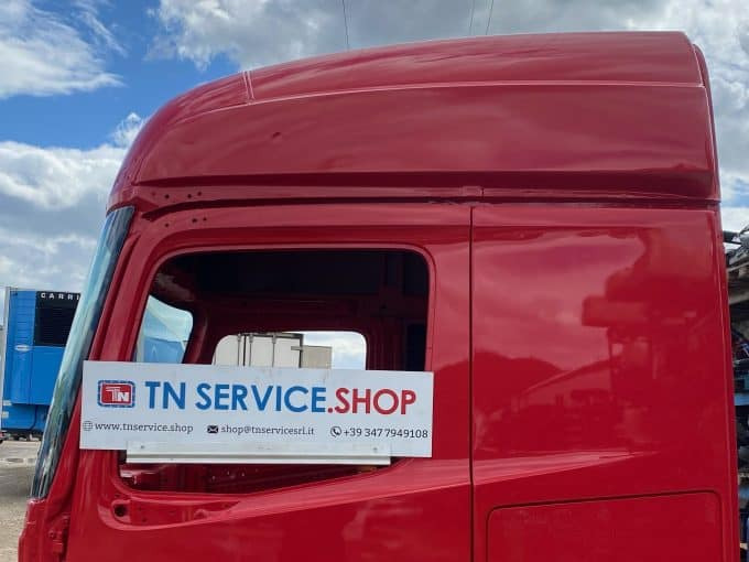 Cabina Actros MP4 - Cabina e interni: foto 1 Cabina Actros MP4 - Cabina e interni: foto 1
