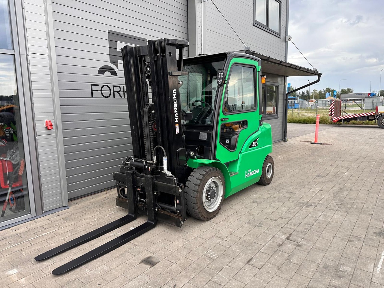 HC XC CPD40-XD4-SI28 - Carrello elevatore elettrico: foto 1 HC XC CPD40-XD4-SI28 - Carrello elevatore elettrico: foto 1