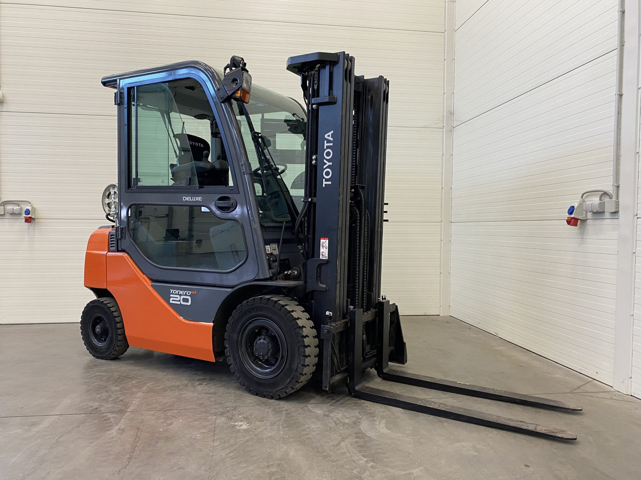 Toyota 06-8FG20F - Carrello elevatore a gas: foto 3 Toyota 06-8FG20F - Carrello elevatore a gas: foto 3