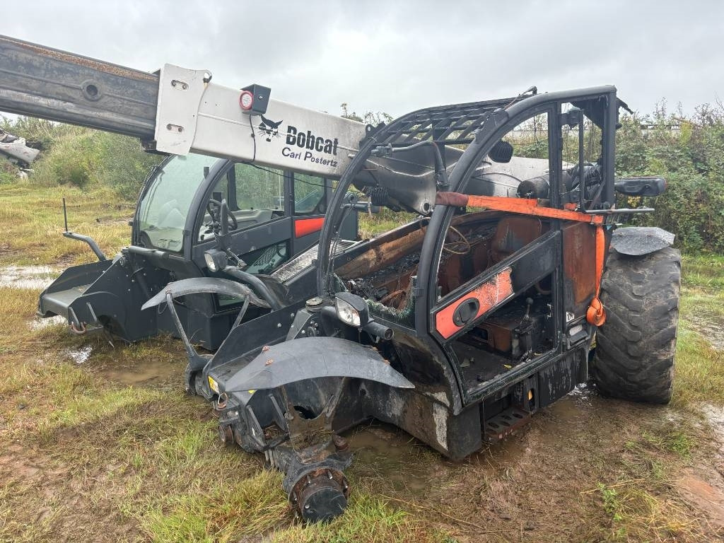 Bobcat TL 470 HF Ausgebrannt - Sollevatore telescopico: foto 5 Bobcat TL 470 HF Ausgebrannt - Sollevatore telescopico: foto 5